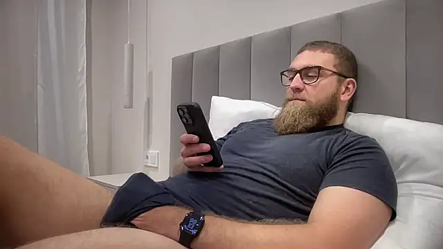 Bear bear  online show from 11-01-25, 10:06