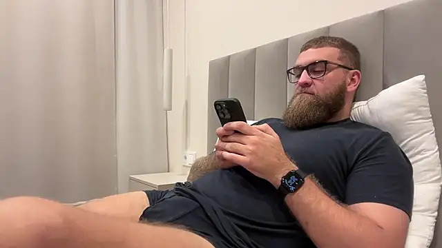 Bear bear  online show from 11-13-25, 11:31