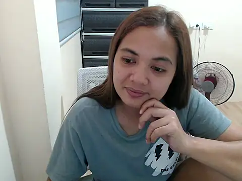 Snapshot of xTheLastVIRGINx chatting on 04-28-26, 02:55 xTheLastVIRGINx online show from 04-28-26, 02:55