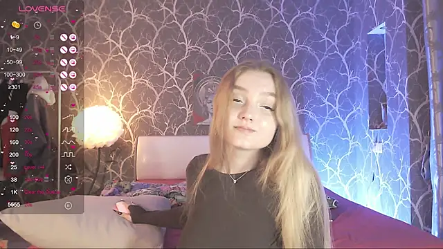 MiaMiaMeow online show from 03-08-26, 04:11