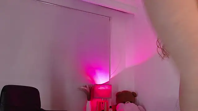 Coffee Dreams online show from 12-02-25, 04:57