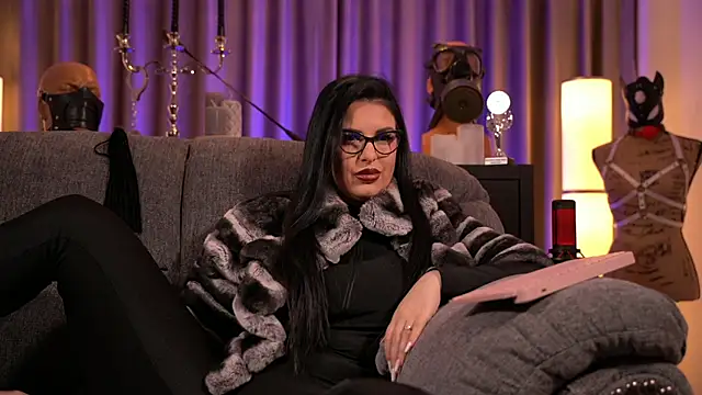 kelly kent online show from 12-31-24, 04:27