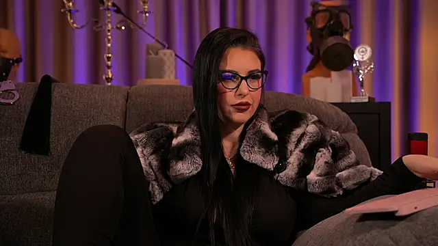 kelly kent online show from 02-11-25, 04:22