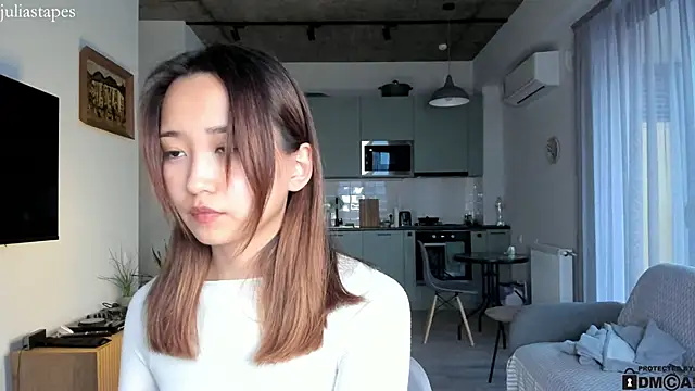 Snapshot of julias_tapes chatting on 01-14-25, 01:49 julias tapes online show from 01-14-25, 01:49