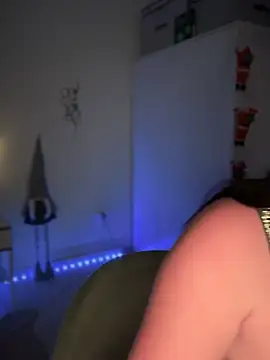 Emylia online show from 12-17-24, 10:11