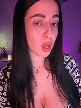 Emylia online show from 01-06-25, 11:31