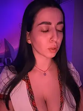 Emylia online show from 01-17-25, 07:16