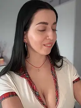 Emylia online show from 01-20-25, 03:50