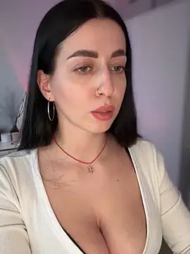 Emylia online show from 01-25-25, 05:30