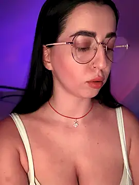 Emylia online show from 10-10-25, 03:00