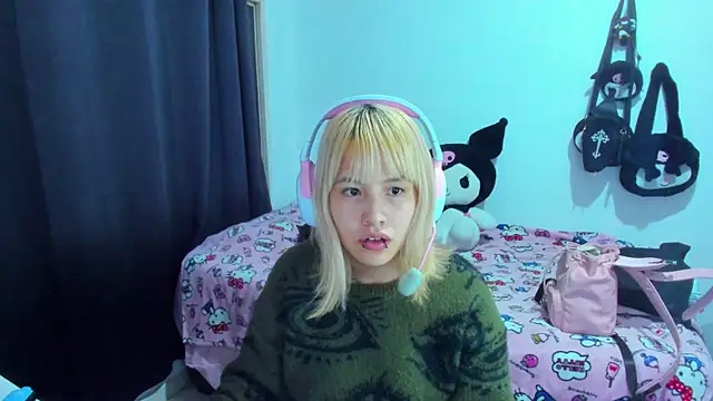 Akane-Mou online show from 11-21-25, 03:38