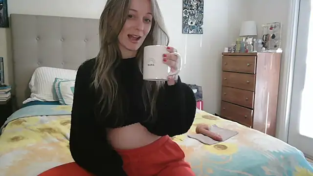 Snapshot of Heyitsmee33 chatting on 02-10-26, 12:53 Heyitsmee33 online show from 02-10-26, 12:53