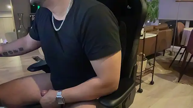 HungandThickLatin online show from 01-19-25, 02:47