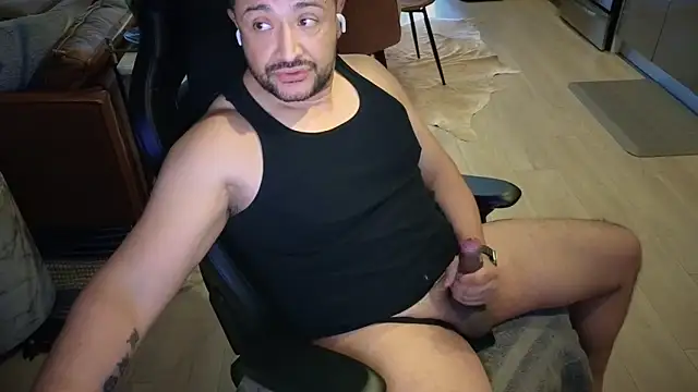 HungandThickLatin online show from 11-20-25, 12:33