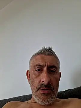 Snapshot of cuci45 chatting on 06-05-26, 03:07 cuci45 online show from 06-05-26, 03:07