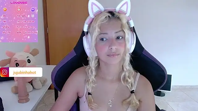 Snapshot of jujubinhahot chatting on 01-28-25, 09:19 jujubinhahot online show from 01-28-25, 09:19