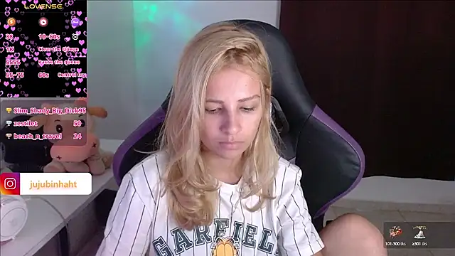 Snapshot of jujubinhahot chatting on 03-02-25, 12:53 jujubinhahot online show from 03-02-25, 12:53