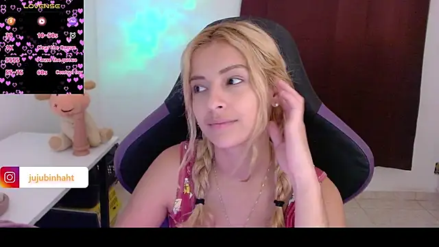 Snapshot of jujubinhahot chatting on 03-10-25, 11:49 jujubinhahot online show from 03-10-25, 11:49