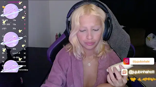 Snapshot of jujubinhahot chatting on 12-17-25, 08:09 jujubinhahot online show from 12-17-25, 08:09