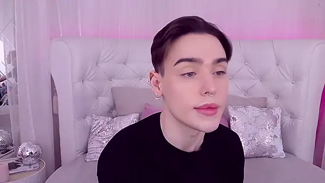 RobbyCharming online show from 01-27-25, 07:46