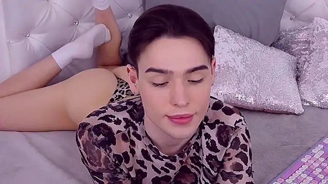 RobbyCharming online show from 03-09-25, 10:52