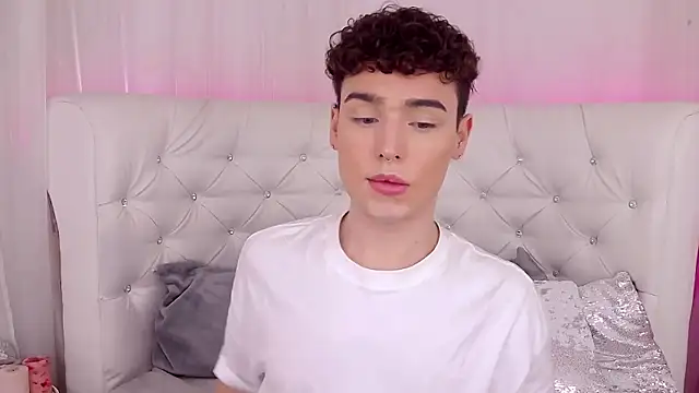 RobbyCharming online show from 09-20-25, 03:40