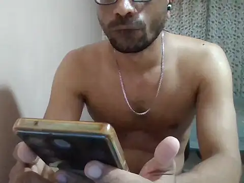 Snapshot of sexx4 chatting on 05-04-26, 10:28 sexx4 online show from 05-04-26, 10:28