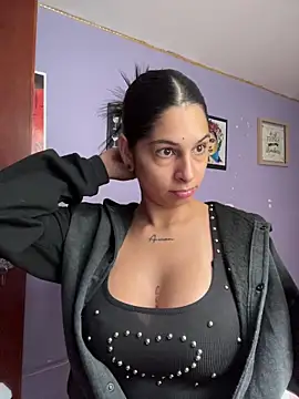 charlotte stevenss  online show from 03-11-26, 03:18