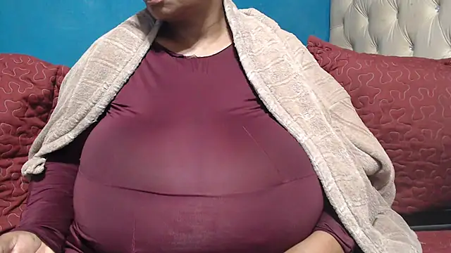 CUTEFIRMMELONSS online show from 05-24-26, 05:23