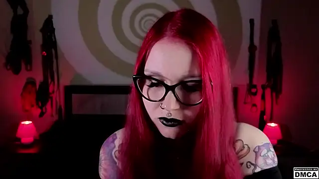 Amanita  Pantherina online show from 03-11-25, 08:41