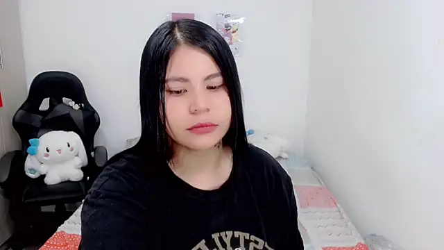 Youlittlepervertt  online show from 02-24-25, 10:47