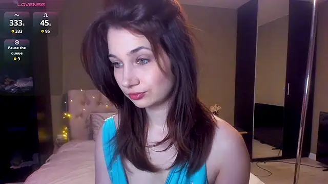 Snapshot of Carina_E chatting on 02-09-26, 10:08 Carina E online show from 02-09-26, 10:08