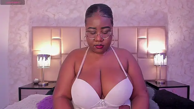 Darnellqueen online show from 02-24-25, 04:05