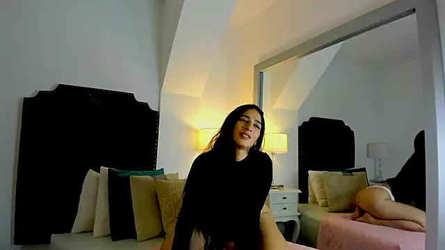 Valentina Ross  online show from 05-02-26, 01:21