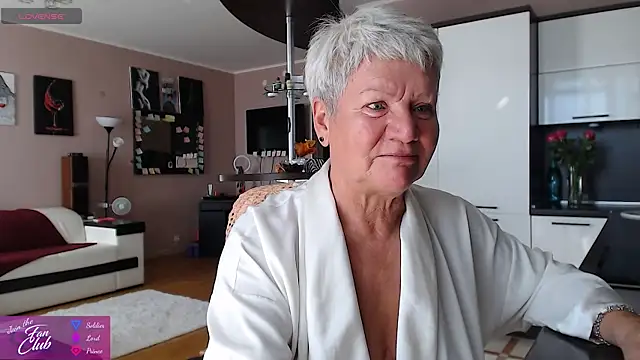 roxana brooks online show from 07-30-26, 07:07