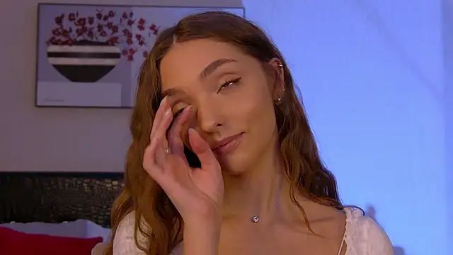 VirginieCruz online show from 03-04-25, 07:43