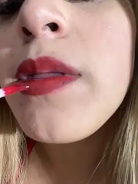 Snapshot of bella_star21 chatting on 12-05-25, 10:46 bella star21 online show from 12-05-25, 10:46