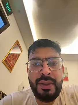 Snapshot of hot_rajat chatting on 06-10-26, 02:38 hot rajat online show from 06-10-26, 02:38