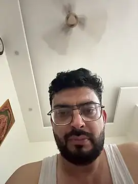 Snapshot of hot_rajat chatting on 07-20-26, 01:24 hot rajat online show from 07-20-26, 01:24
