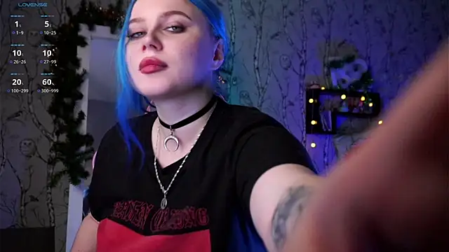 Moon Valkyrie online show from 01-04-25, 01:21