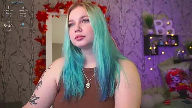 Moon Valkyrie online show from 09-25-25, 04:27