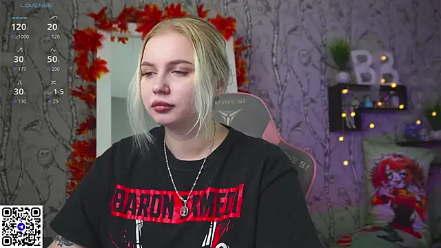 Moon Valkyrie online show from 10-20-25, 09:32