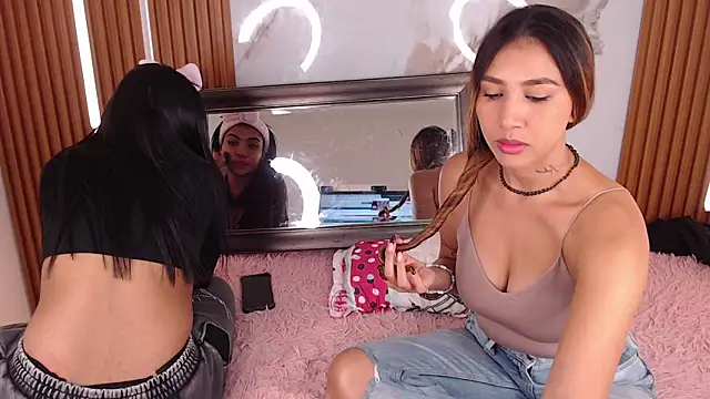 mary live online show from 10-11-25, 12:36