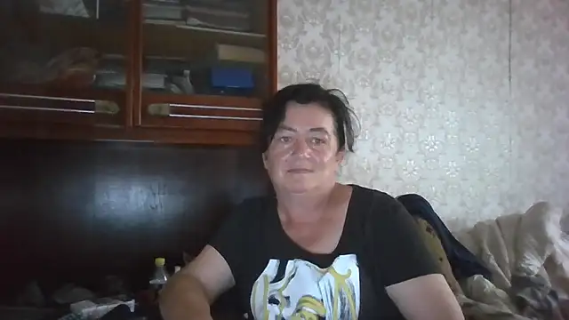 GypsiQueen2 online show from 09-10-25, 09:53