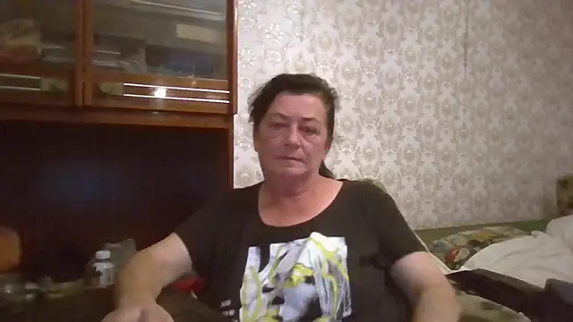 GypsiQueen2 online show from 09-20-25, 07:04