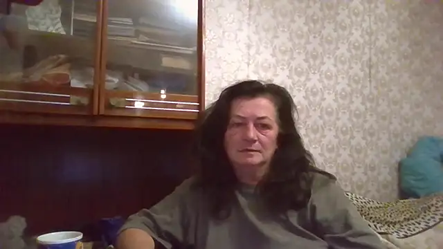 GypsiQueen2 online show from 09-29-25, 08:35