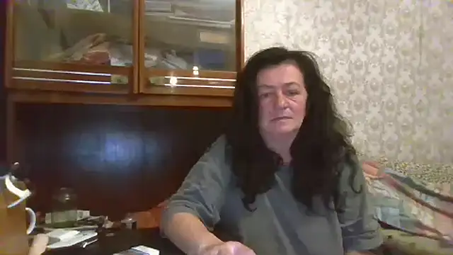 GypsiQueen2 online show from 11-21-25, 06:50