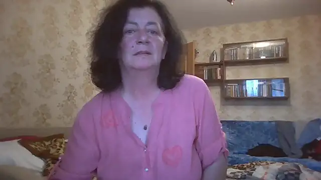 GypsiQueen2 online show from 07-16-26, 06:25