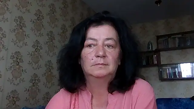GypsiQueen2 online show from 07-28-26, 11:39