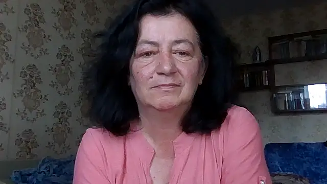 GypsiQueen2 online show from 07-28-26, 12:48